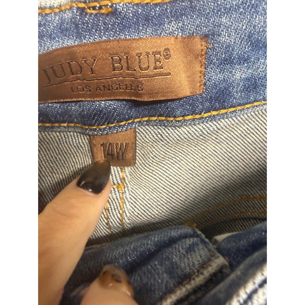 Judy Blue Mid Rise Medium Wash Distressed Hem Kick Flare Jeans JB88979 14W - Picture 8 of 10